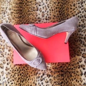 Circa “luxe” Joan & David Taupe Suede Pump